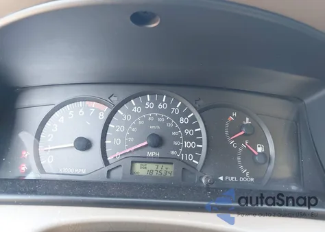 2005 Toyota Corolla Ce z USA, uszkodzony, nr VIN 1NXBR32E65Z360488